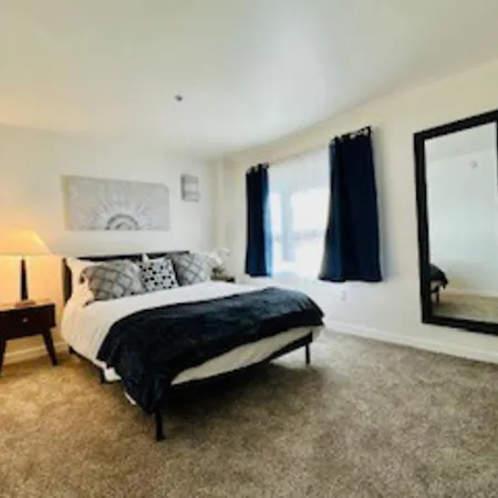Downtown 2Br Penthouse Suite With Balcony And Direct Skybridge Access Indianapolis Extérieur photo
